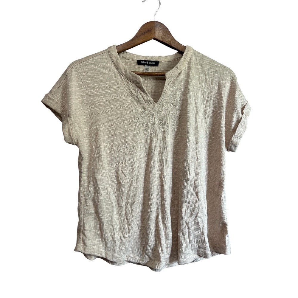 Cable & Gauge Womens Medium Beige Embroidered V Neck Short Sleeve Top